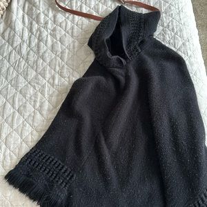 BLACK HOODED PONCHO !